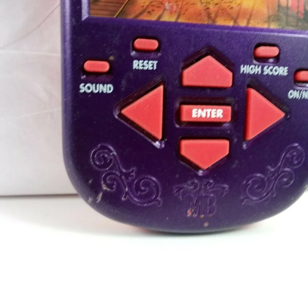 Electronic Handheld HANGMAN Video Game Vintage Retro Throwback